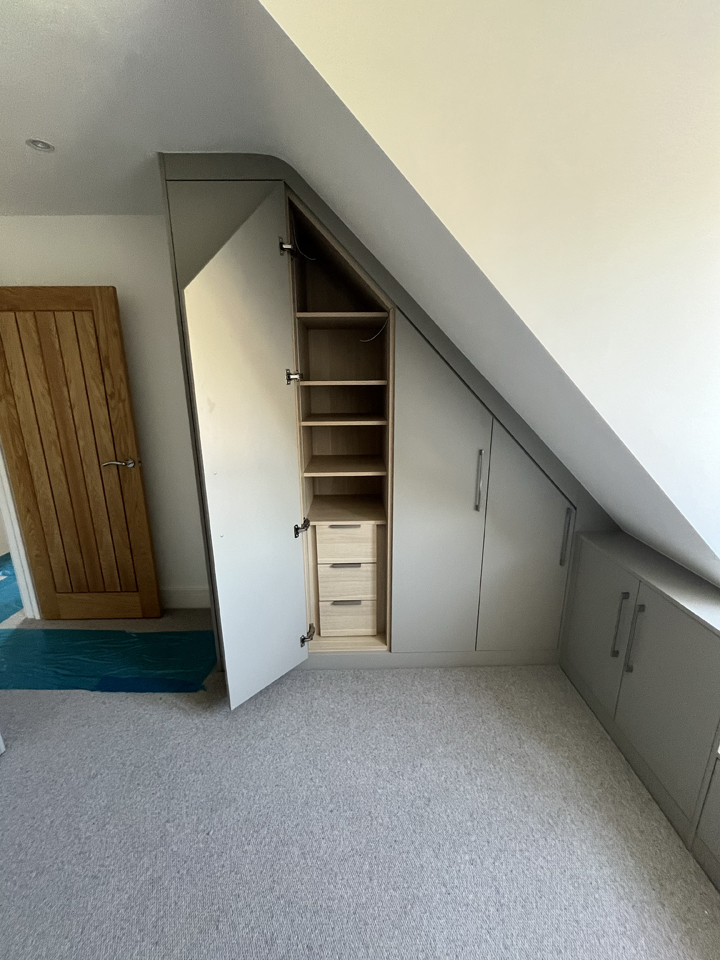 Simply angled wardrobe in Pebble
